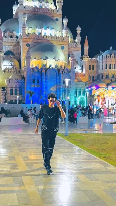 مترجم ومصمم