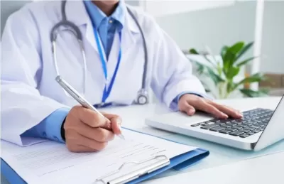 سأقوم بكتابة مقال احترافي  عن ملائكة الرحمة والرعاية الصحية 
