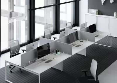 اقوم بإدارة الأعمال والمشاريع