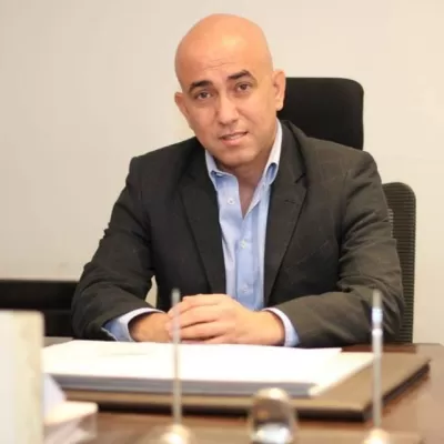 انا محام بالنقض والادارية العليا والمحكمة الدستورية